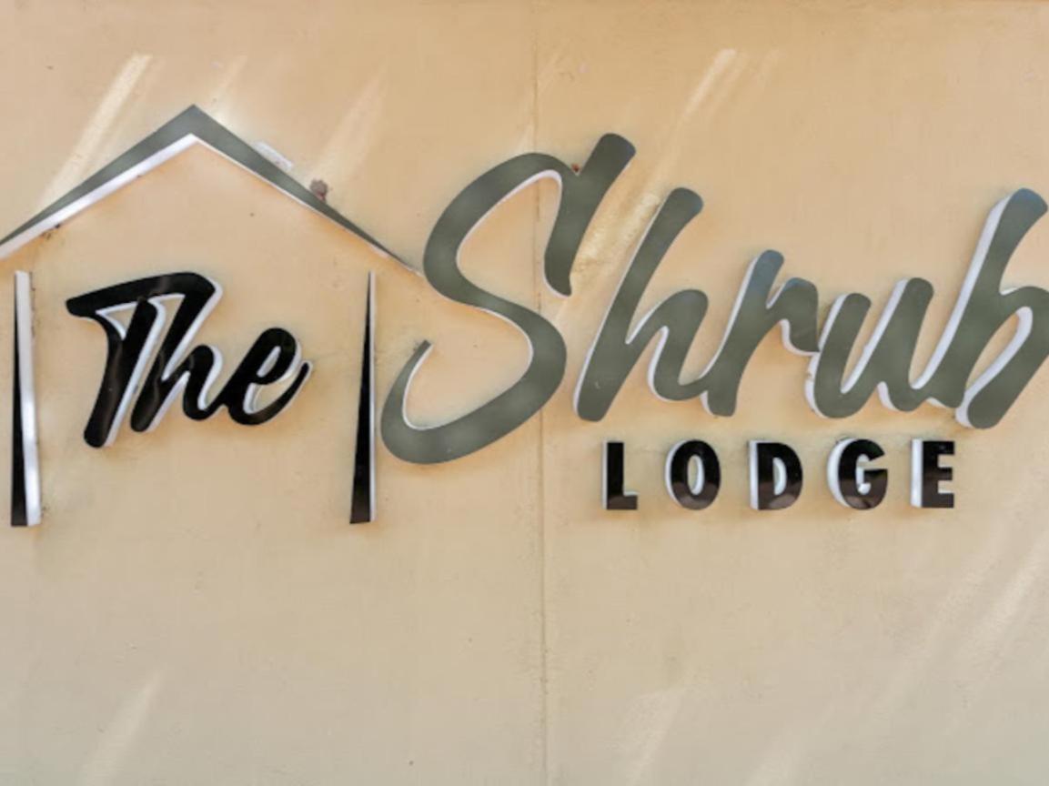 The Shrub Lodge ヴィクトリア・フォールズ エクステリア 写真